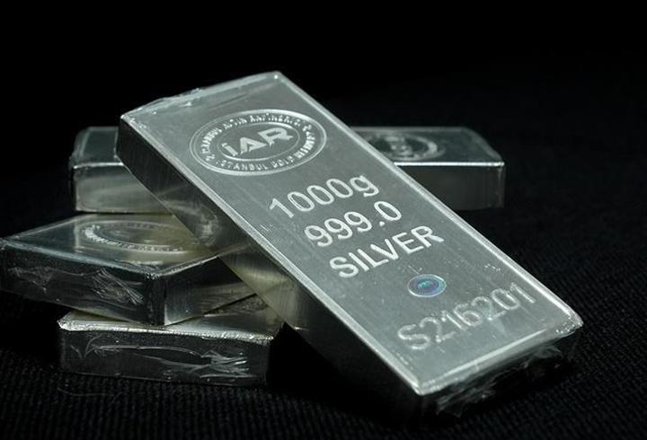 46 yıl sonra bir ilk! Gümüş yatırımcısına altından fazla kazandırdı