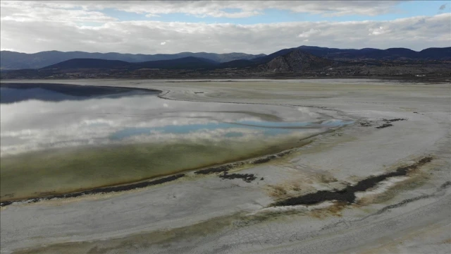 Kuraklık riski altındaki Burdur Gölü için eylem planı açıklanacak