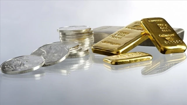 Altın ve gümüş fiyatları Fed faiz kararı sonrası geriliyor